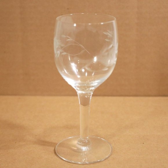 4/$20 Crystal Princess House Balloon Wine Glass Goblet Etched Floral Design 6in - Picture 1 of 5